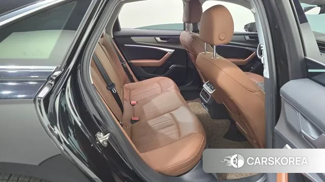 Audi A6 (C8) 2021 Черный из Кореи, фото 3