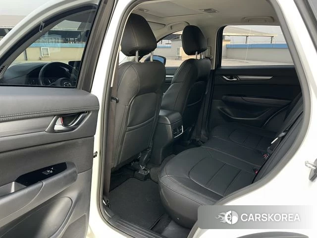 Mazda CX-5 2023 Белый из Китая, фото 3