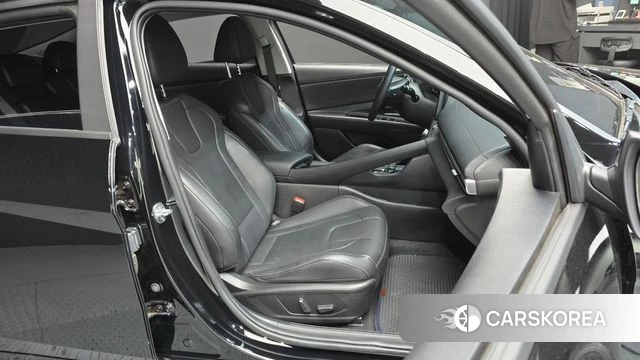 Hyundai Avante (CN7) 2022 Черный из Кореи, фото 3