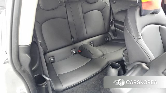 Mini Cooper 2023 Серебристо-серый из Кореи, фото 3