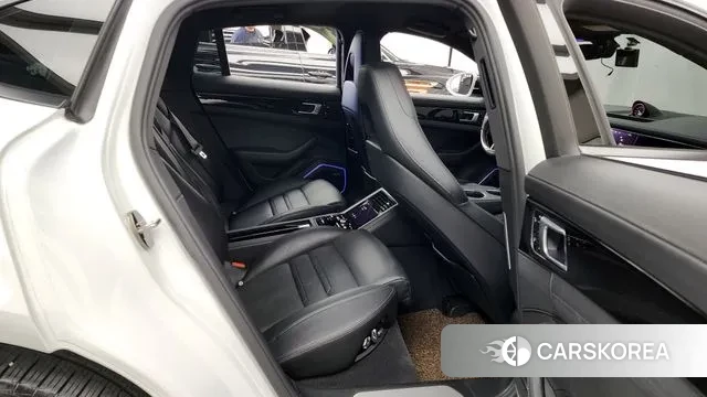 Porsche Panamera (971) 2018 Белый из Кореи, фото 3