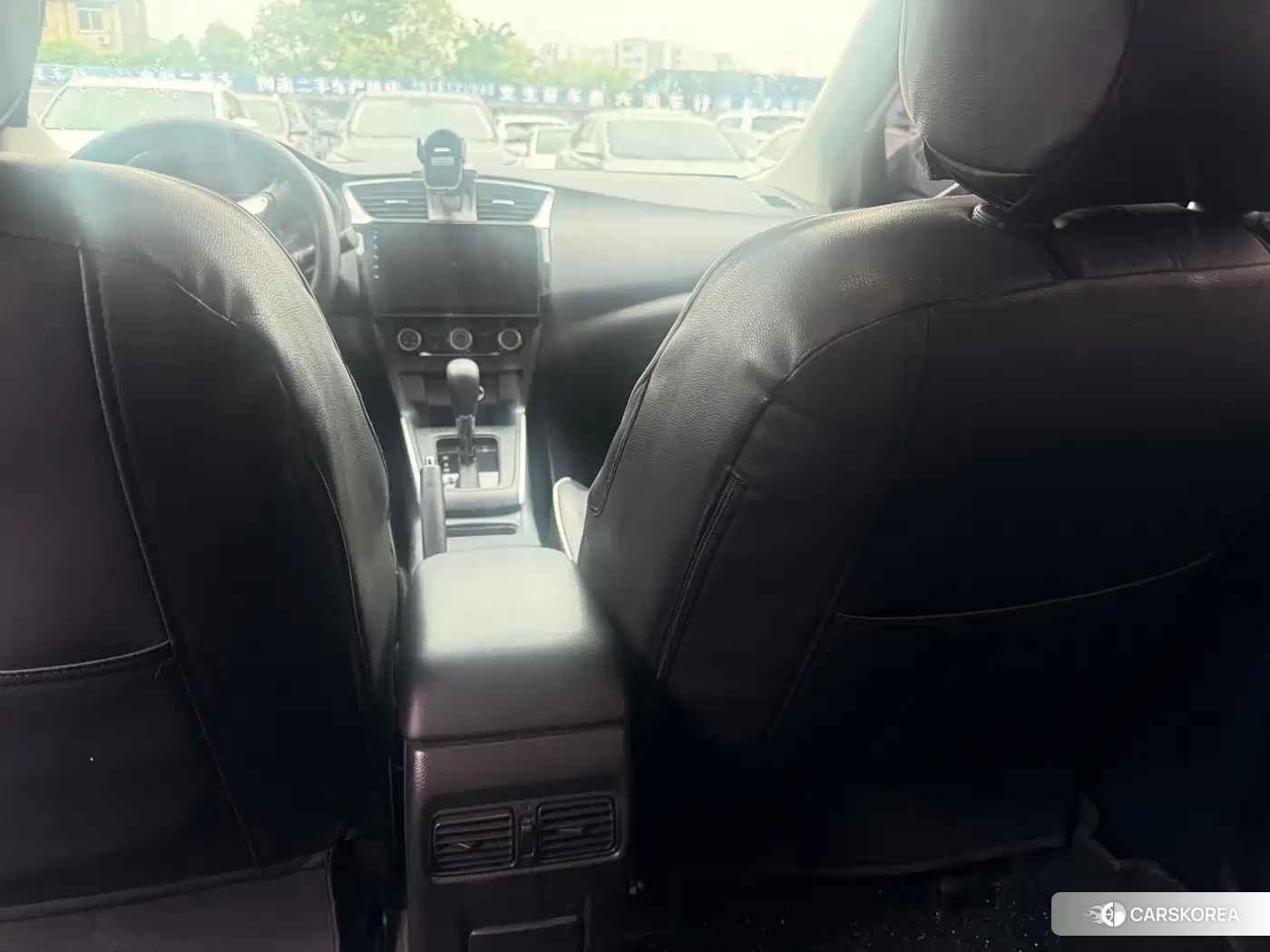 Nissan Sylphy 2025 Белый из Китая, фото 3