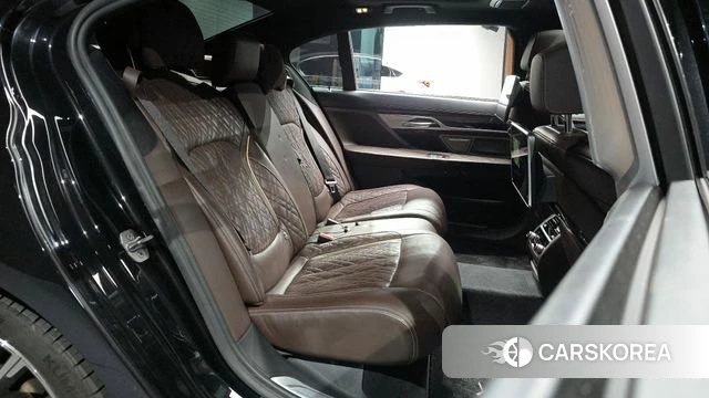 BMW 7 Series (G11) 2019 Черный из Кореи, фото 3