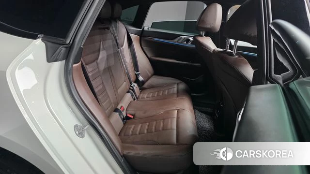 BMW 4 Series (G22) 2025 Белый из Кореи, фото 3