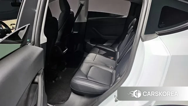 Tesla Model Y 2024 Белый из Кореи, фото 3