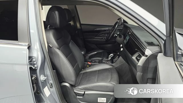 Ssangyong Beautiful Korando 2019 Серебристо-серый из Кореи, фото 3