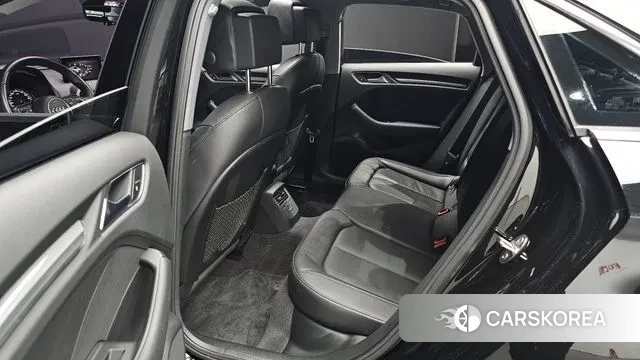 Audi New A3 2018 Черный из Кореи, фото 3