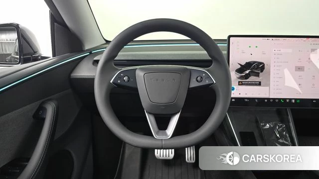 Tesla Model Y 2025 Черный из Кореи, фото 3