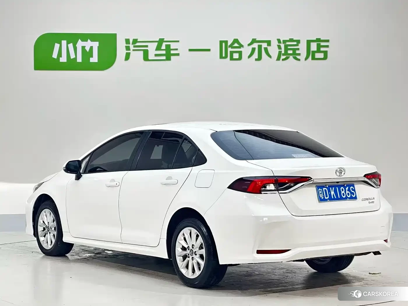 Toyota Corolla 2023 Белый из Китая, фото 3