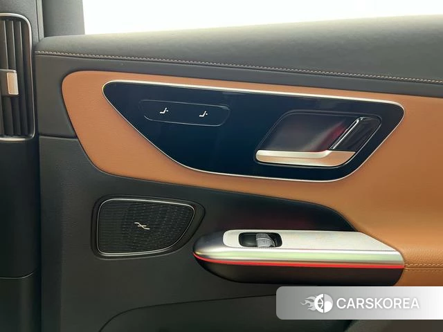 Mercedes-Benz GLC 2023 Черный из Китая, фото 3