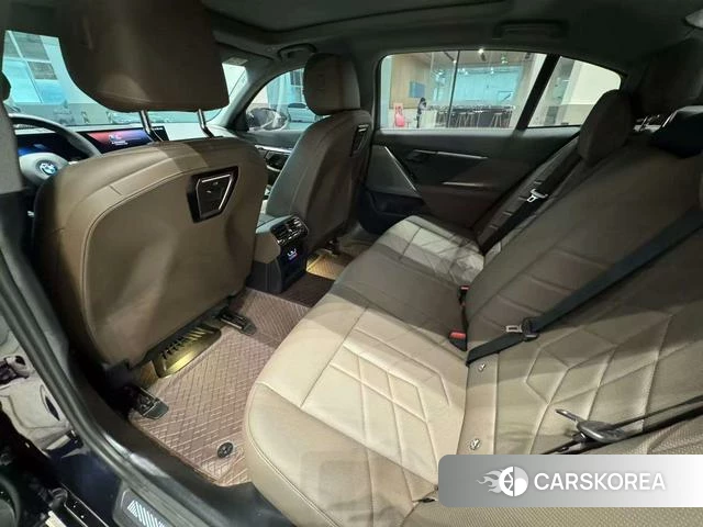 BMW 5 series 2025 Черный из Китая, фото 3