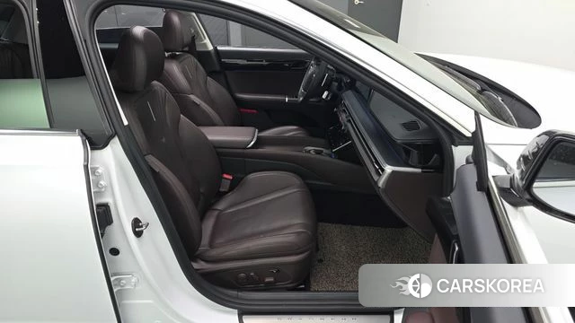 Hyundai Grandeur (GN7) 2023 Белый из Кореи, фото 3