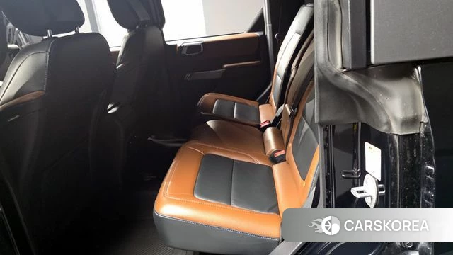 Ford Bronco 6th Generation 2023 Черный из Кореи, фото 3