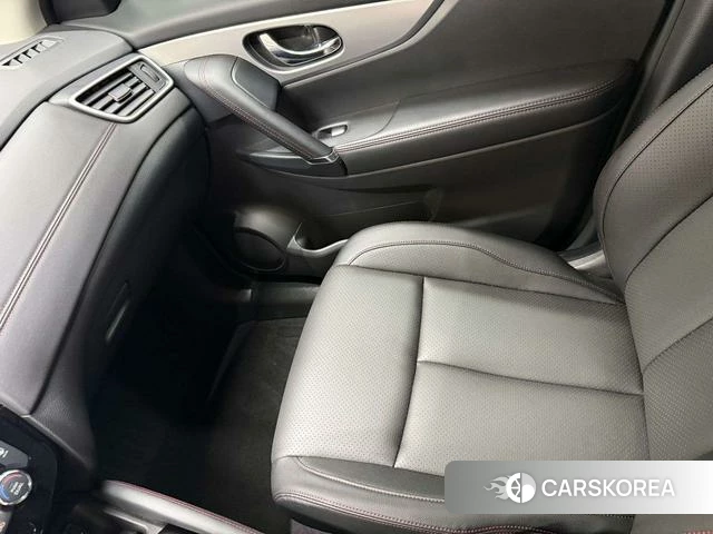 Nissan Qashqai 2023 Белый из Китая, фото 3