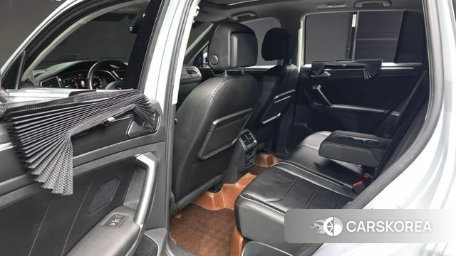 Volkswagen Tiguan second Generation 2018 Серебристо-серый из Кореи, фото 3