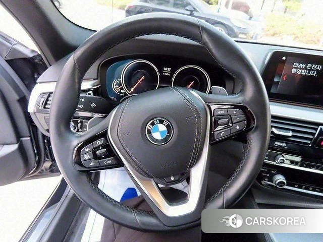 BMW 5 Series (G30) 2018 Черный из Кореи, фото 3