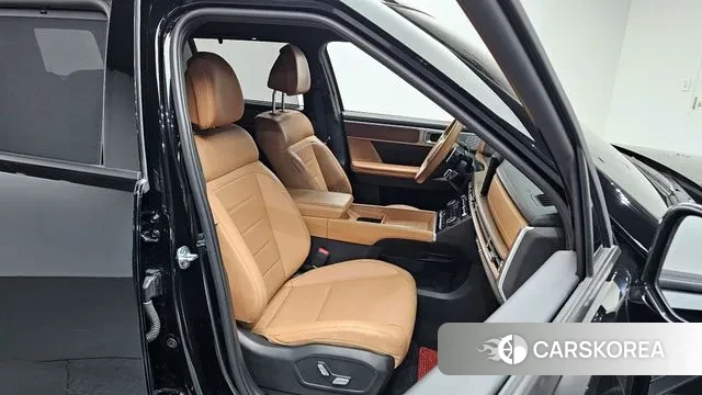 Hyundai Santa Fe (MX5) 2023 Черный из Кореи, фото 3