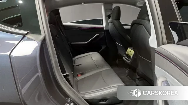 Tesla Model Y 2025 Серый из Кореи, фото 3