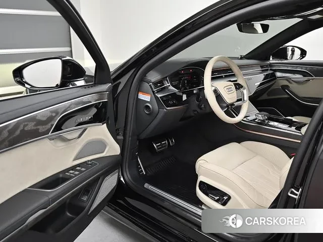 Audi A8 (D5) 2023 Черный из Кореи, фото 3