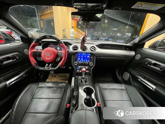 Ford Mustang 2021 Черный из Китая, фото 3