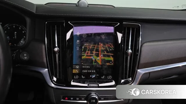 Volvo V90 Cross-Country 2020 Белый из Кореи, фото 3