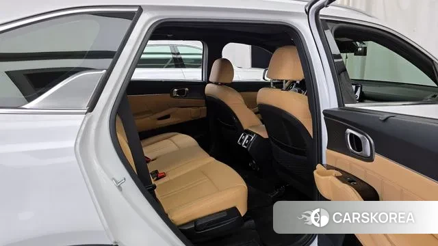 Kia Sorento 4th Generation 2023 Белый из Кореи, фото 3