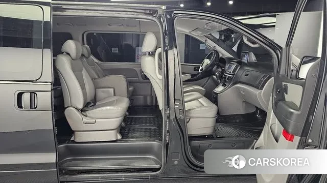 Hyundai The New Grand Starex 2018 Черный из Кореи, фото 3