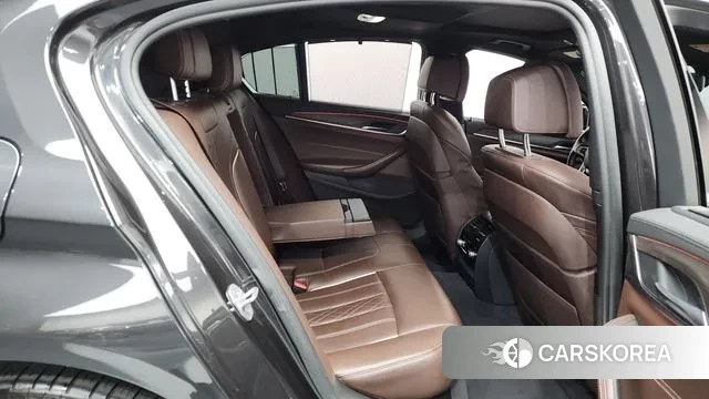 BMW 5 Series (G30) 2018 Серый из Кореи, фото 3
