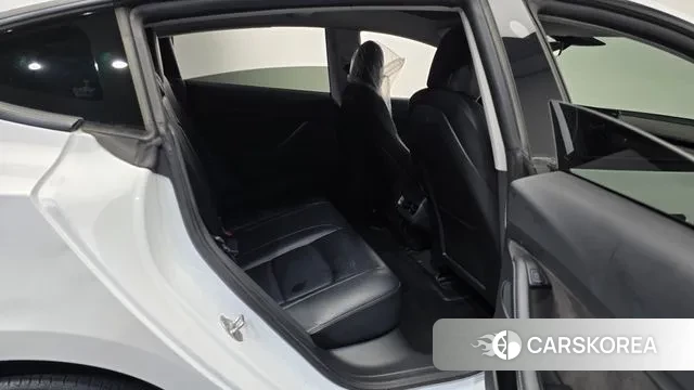 Tesla Model 3 2021 Белый из Кореи, фото 3