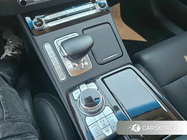 Genesis G90 2019 Черный из Кореи, фото 3