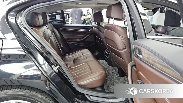 BMW 5 Series (G30) 2019 Черный из Кореи, фото 3