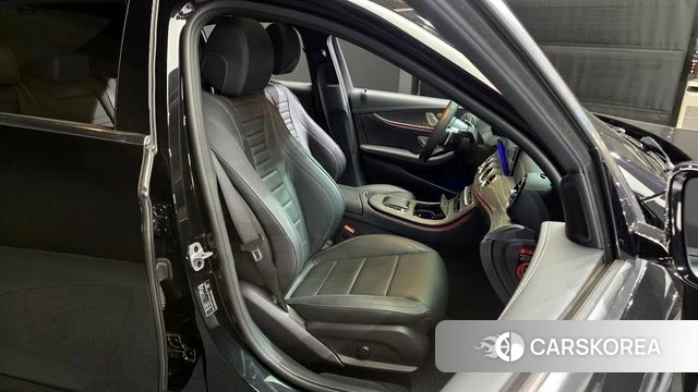 Mercedes-Benz E-Class W213 2021 Черный из Кореи, фото 3