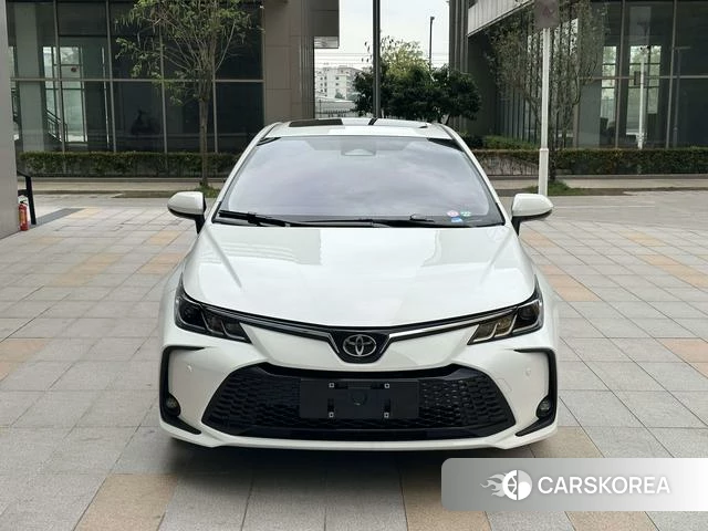 Toyota Corolla 2025 Белый из Китая, фото 3