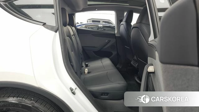 Tesla Model Y 2025 Белый из Кореи, фото 3