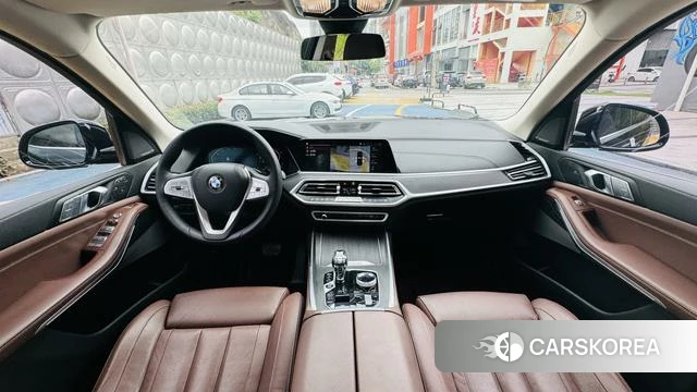 BMW X7 2021 Черный из Китая, фото 3