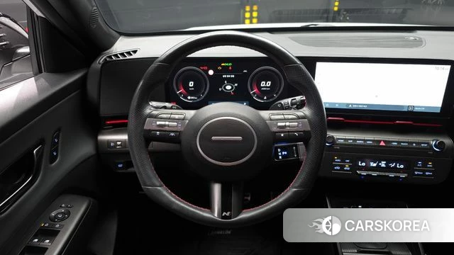 Hyundai Kona (SX2) 2024 Белый из Кореи, фото 3