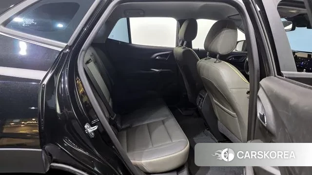 Chevrolet (GM Daewoo) Trax Crossover 2023 Черный из Кореи, фото 3