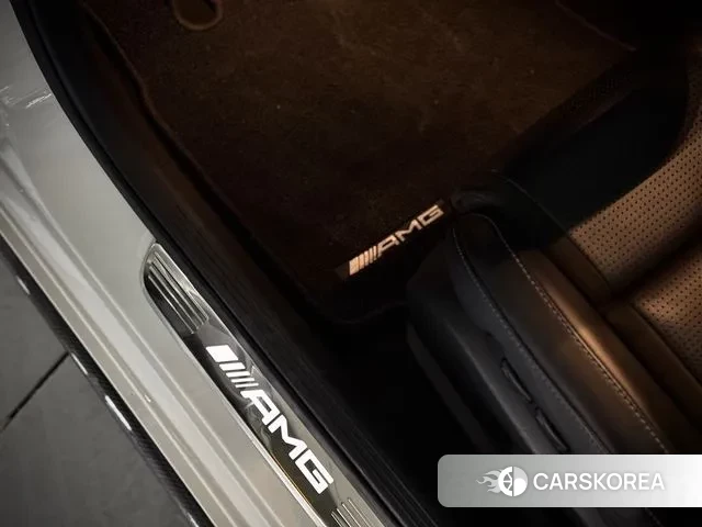 Mercedes-Benz C-Class W205 2018 Белый из Кореи, фото 3