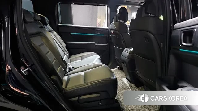 Hyundai Santa Fe (MX5) 2024 Черный из Кореи, фото 3