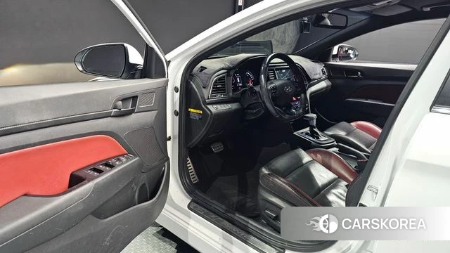 Hyundai Avante AD 2018 Белый из Кореи, фото 3