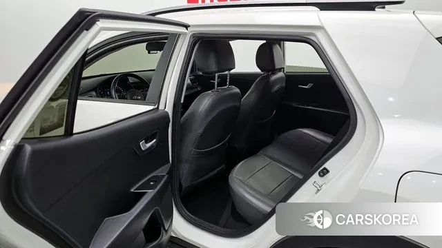 Kia Stonic 2020 Белый из Кореи, фото 3