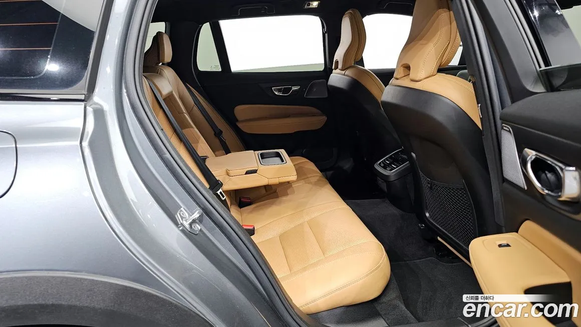 Volvo V60 Cross-Country 2nd Generation 2019 Серый из Кореи, фото 3