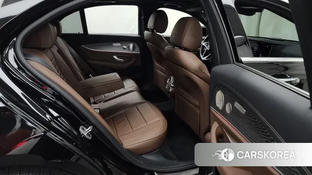 Mercedes-Benz E-Class W213 2022 Черный из Кореи, фото 3