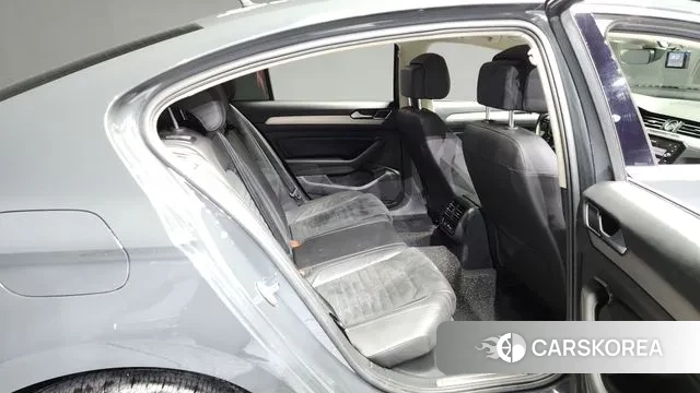 Volkswagen Passat GT (B8) 2018 Серый из Кореи, фото 3