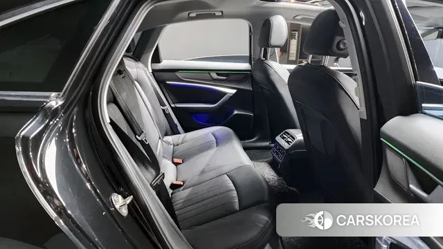 Audi A6 (C8) 2020 Черный из Кореи, фото 3