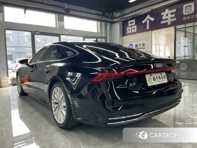 Audi A7 2021 Черный из Китая, фото 3