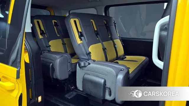 Hyundai Staria 2021 Желтый из Кореи, фото 3