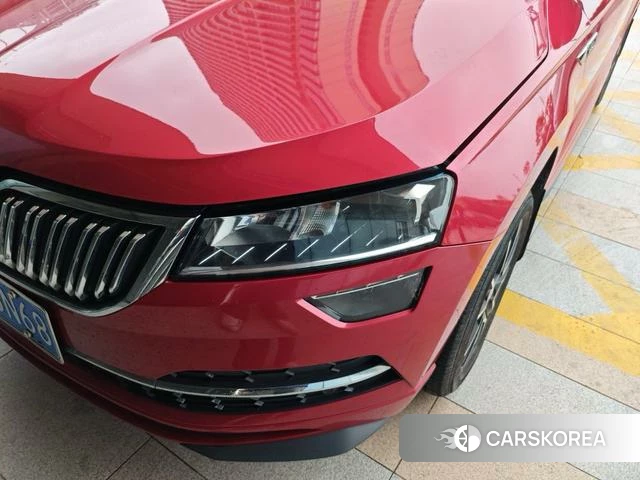 Skoda Krok 2022 Красный из Китая, фото 3