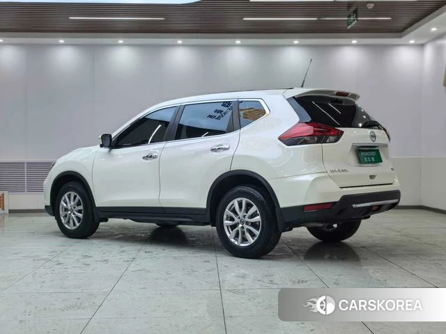 Nissan Qijun 2021 Белый из Китая, фото 3