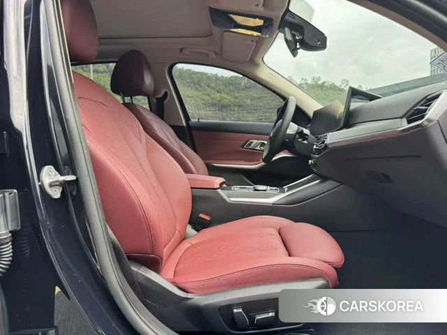 BMW i3 2024 Черный из Китая, фото 3